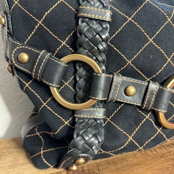 Isabella Fiore embroidered hobo bag - Picture 6 of 13